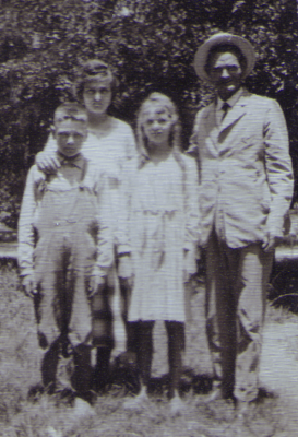 Harry Anderson with Florence and kids