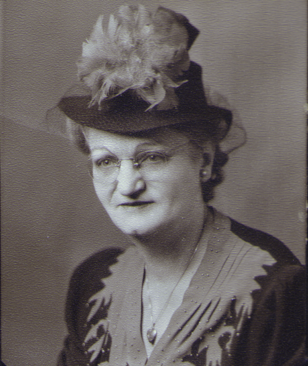 Florence F Smullin